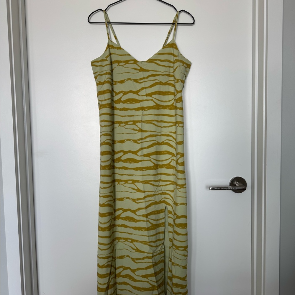 Stylish Yellow Patterned Women's Dress